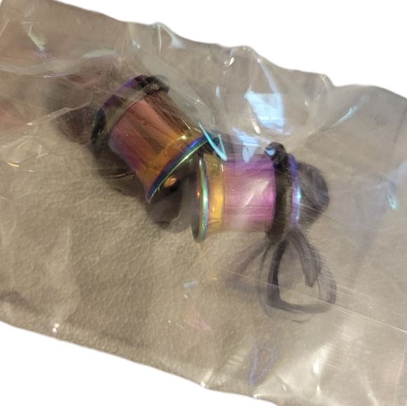 NWOT 0g 8mm stainless steel tunnels/plugs 2 PACK - Picture 4 of 4